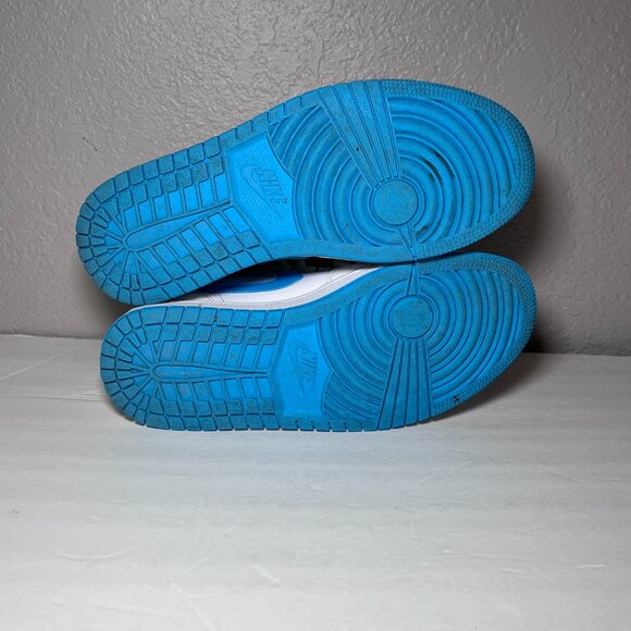 Air Jordan 1 Women Size 8.5 Mid UNC Sneakers White Blue BQ6472-114 - Picture 11 of 11